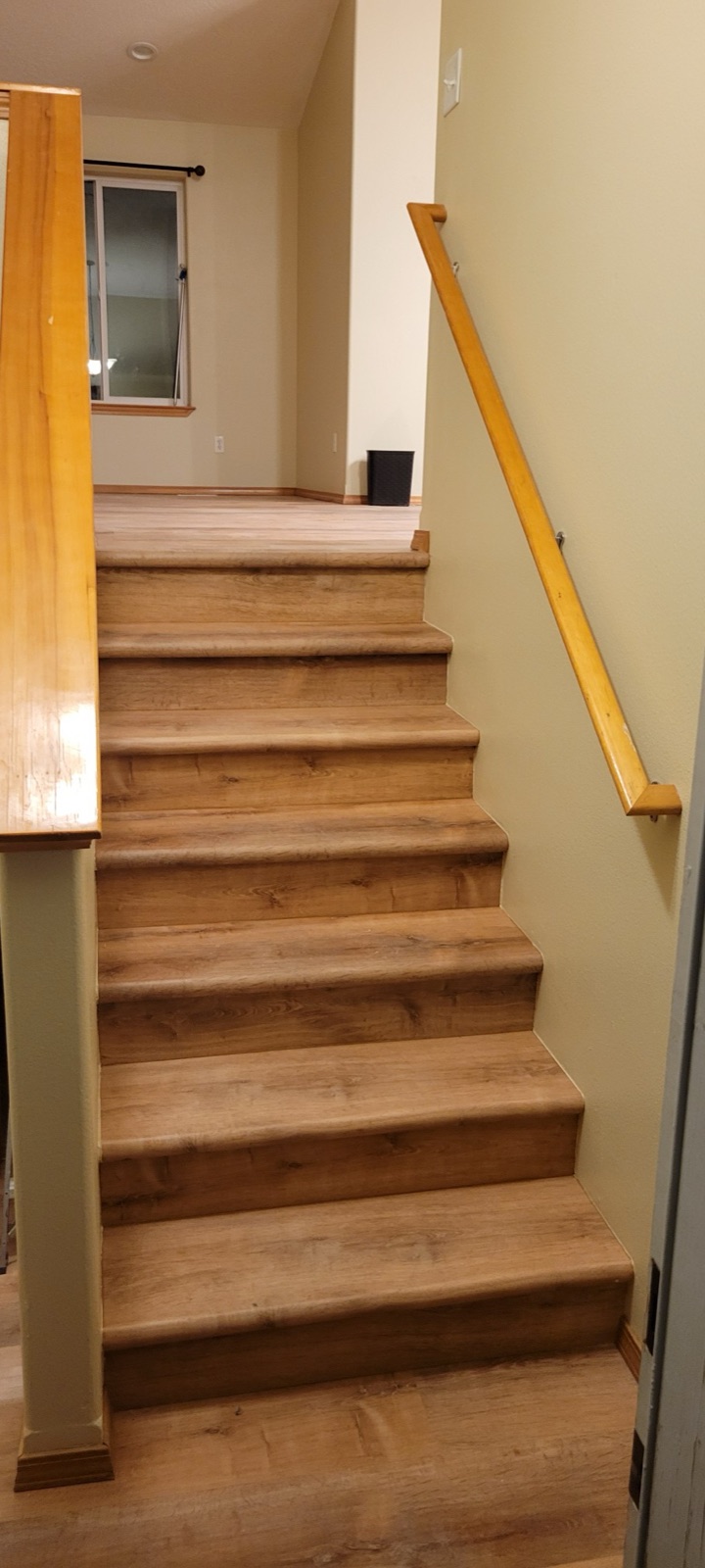 Staircase LVP Install